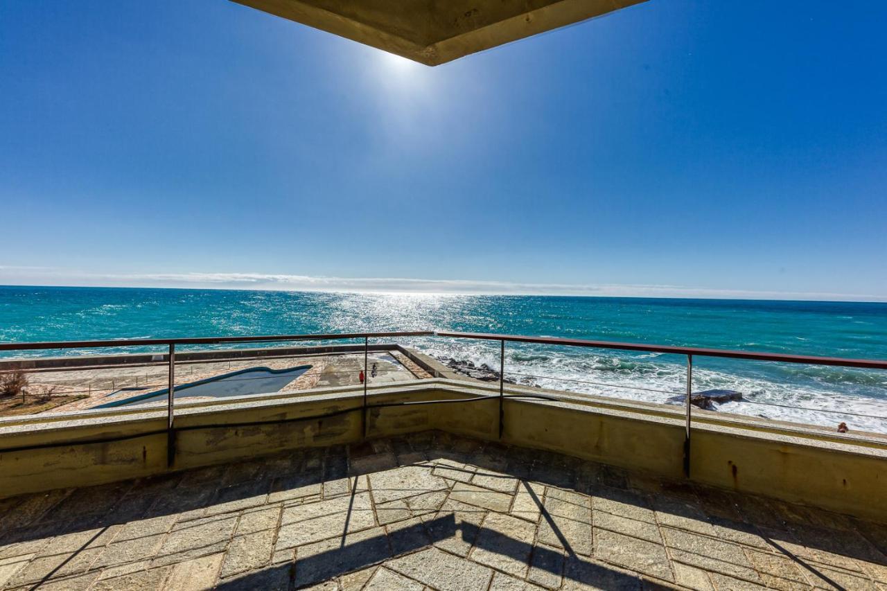 Casaviva - Grazioso Bilocale Sul Mare A Ospedaletti Apartment Exterior photo